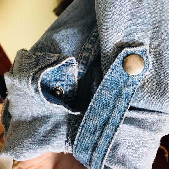 TENCEL Chambray Denim Jacket, Style & Co, Large, Distressed and Soft - Picture 8 of 16